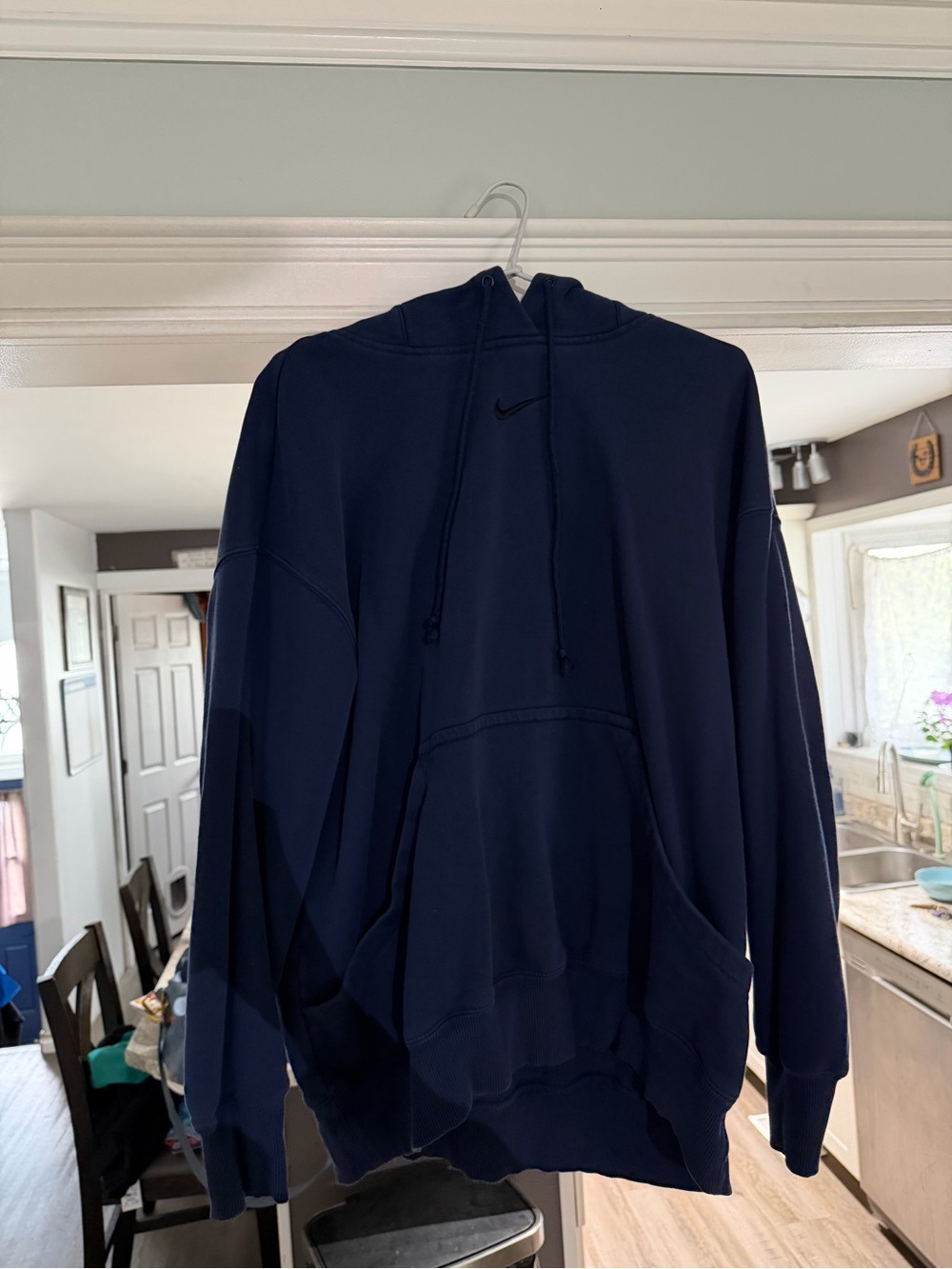 Nike Women’s Navy Pullover Sweatshirt